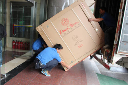 尉犁钢琴贵重工艺品无忧运